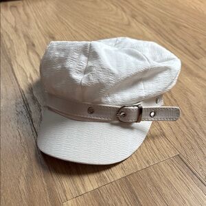 Marcus Adler White Textured Paper Boy Style Brimmed Cap with Buckle